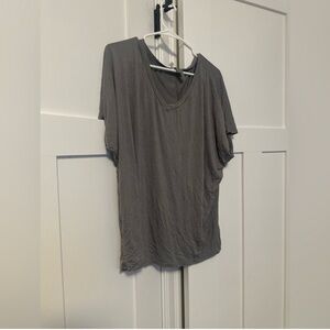 Honeyme Gray Short Sleeve Women's Tee
